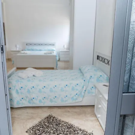 Corinzia 2 Apartment